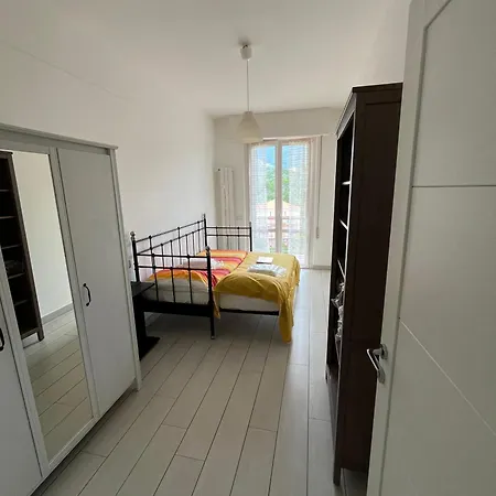 White Riviera Apartment *